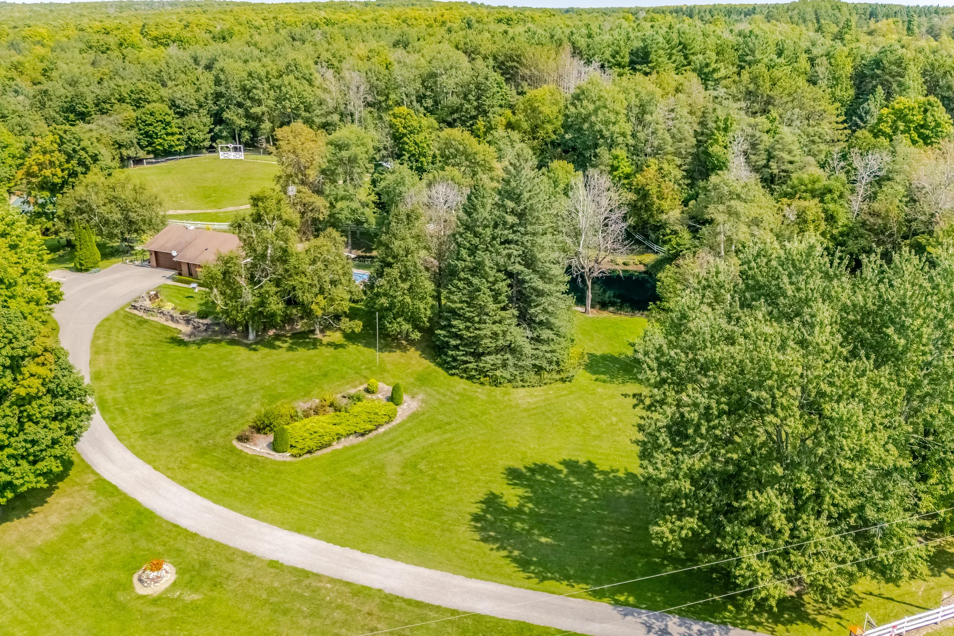 16735 Mississauga Road, Terra Cotta - photo 4