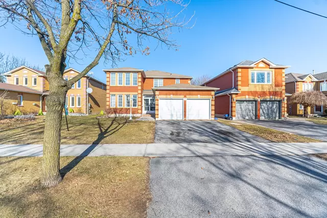 7 Holmes Crescent, Ajax - photo 2