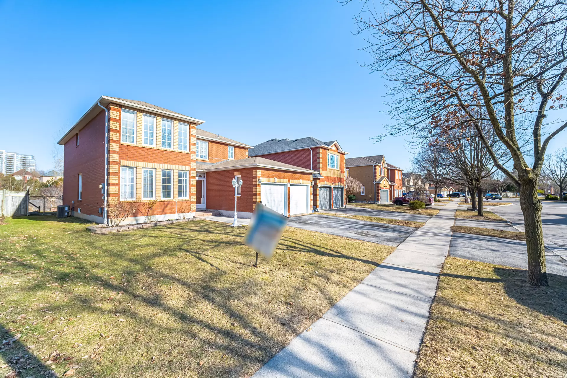 7 Holmes Crescent, Ajax - photo 3