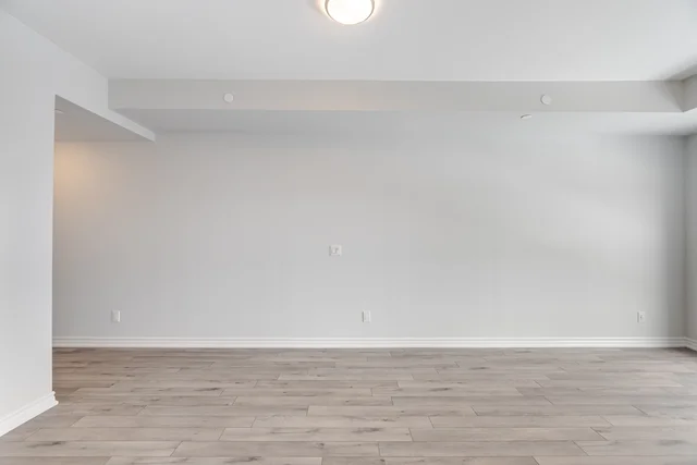 #305-349 Wheat Boom Drive, Oakville - photo 8