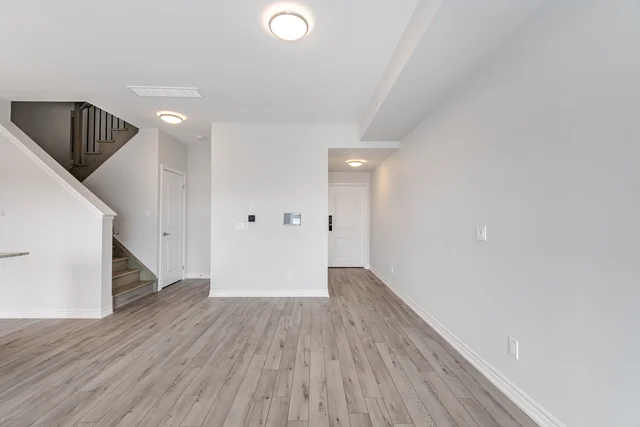 #305-349 Wheat Boom Drive, Oakville - photo 9