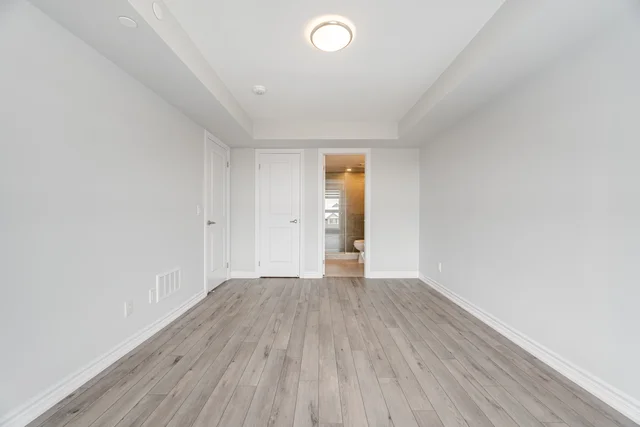 #305-349 Wheat Boom Drive, Oakville - photo 27