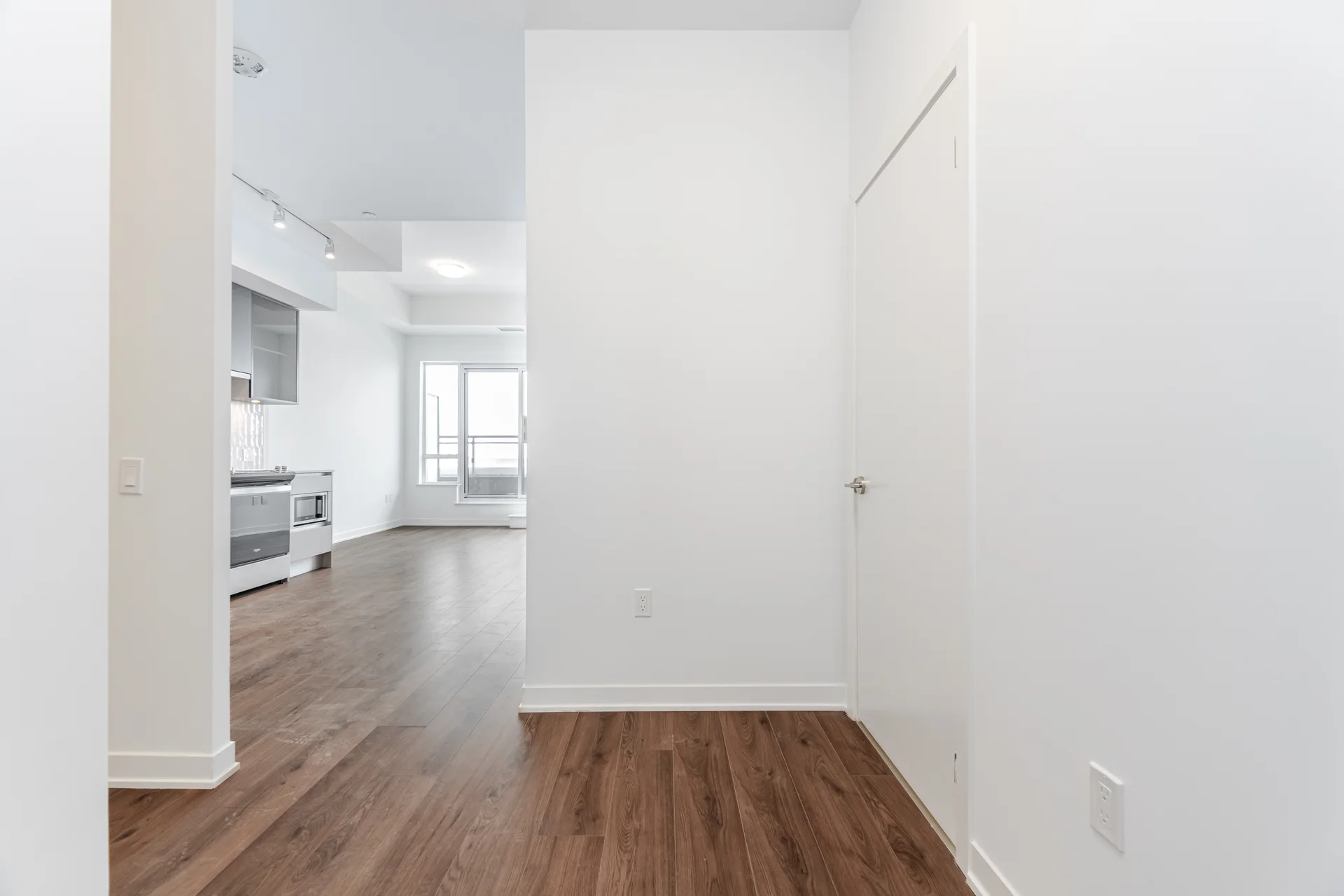 #212-395 Dundas Street West, Oakville - photo 7