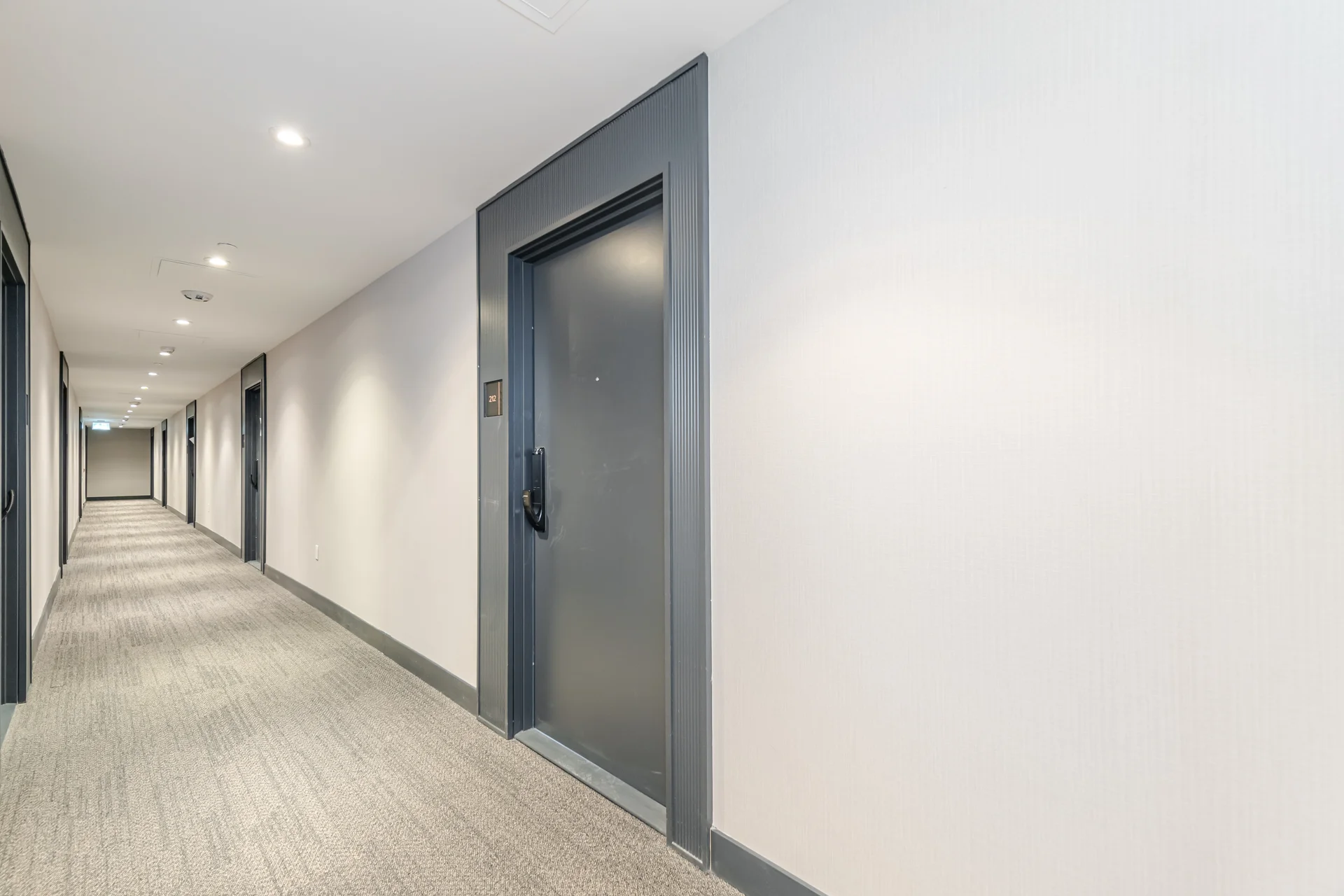 #212-395 Dundas Street West, Oakville - photo 28