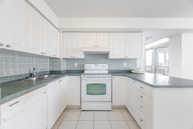 #2334-3388 Duke of York Boulevard, Mississauga - photo 19