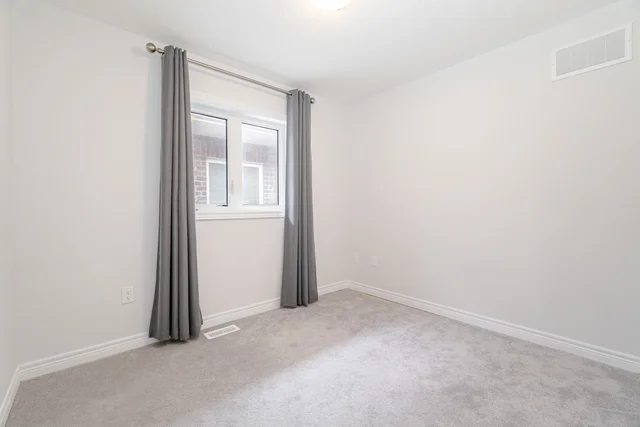 141 Marigold Gardens, Oakville - photo 31