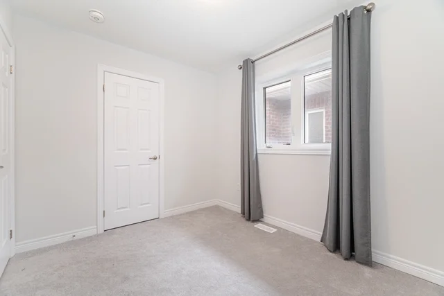 141 Marigold Gardens, Oakville - photo 32