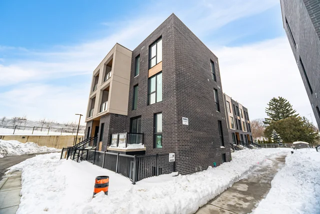 #8-176 Clonmore Drive, Scarborough - photo 1