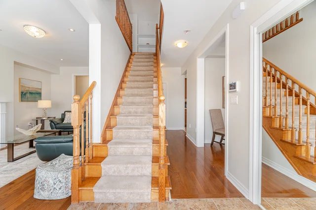 2025 Trawden Way, Oakville - photo 7