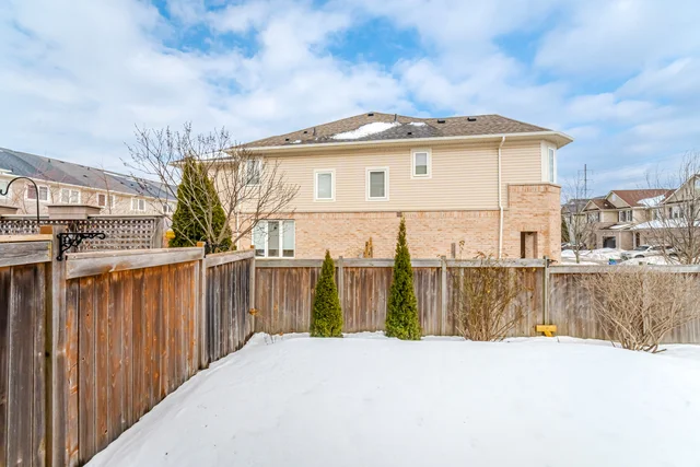 2025 Trawden Way, Oakville - photo 39