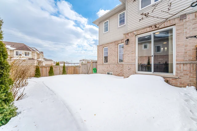 2025 Trawden Way, Oakville - photo 40