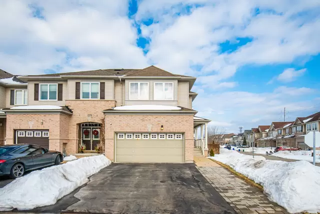 2025 Trawden Way, Oakville - photo 3