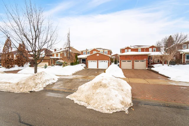 166 Killian Road, Maple - photo 3
