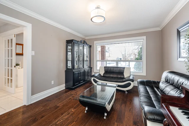 166 Killian Road, Maple - photo 13