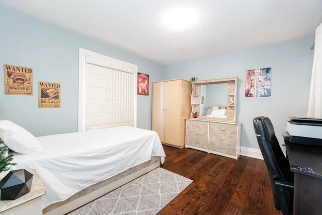 166 Killian Road, Maple - photo 29