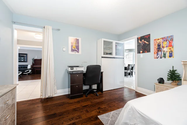 166 Killian Road, Maple - photo 30