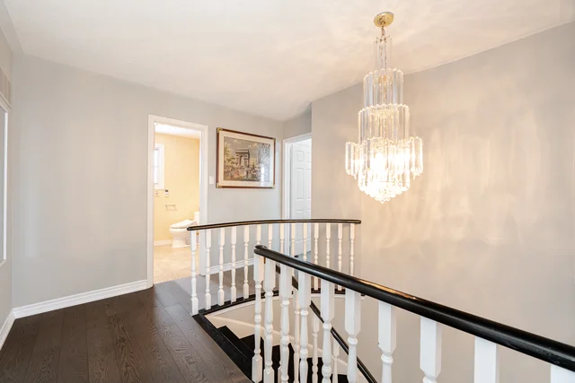 166 Killian Road, Maple - photo 36