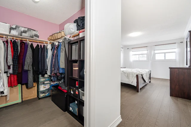 166 Killian Road, Maple - photo 42
