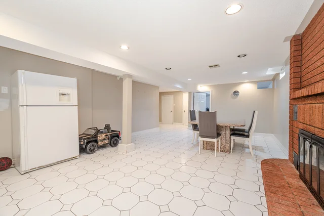 166 Killian Road, Maple - photo 61