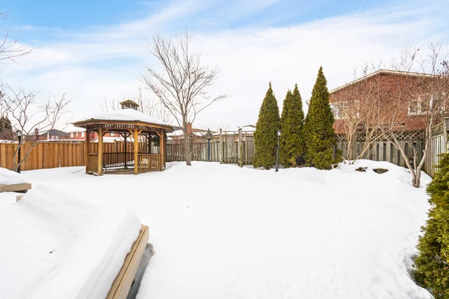166 Killian Road, Maple - photo 70
