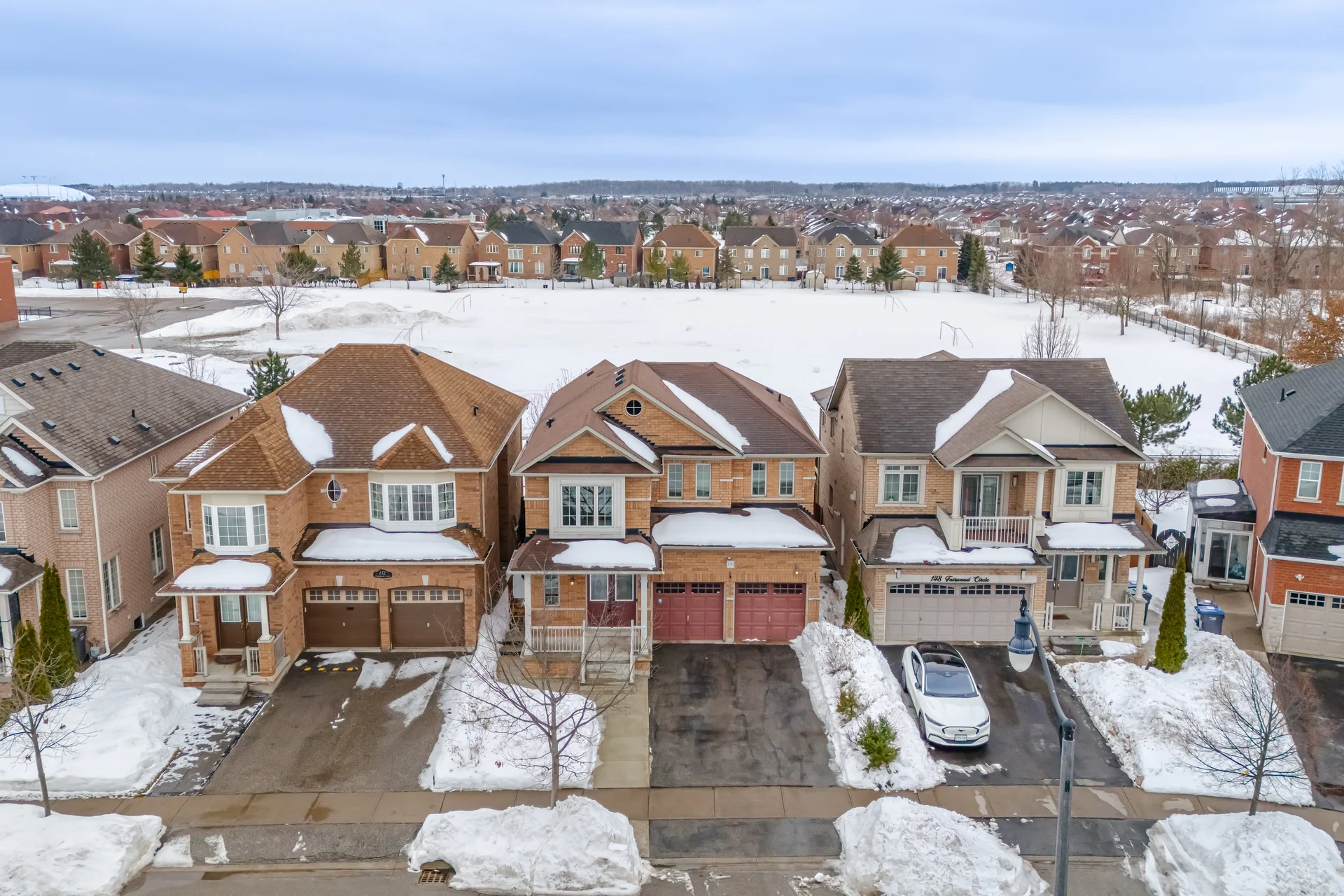 150 Fairwood Circle, Brampton - photo 6