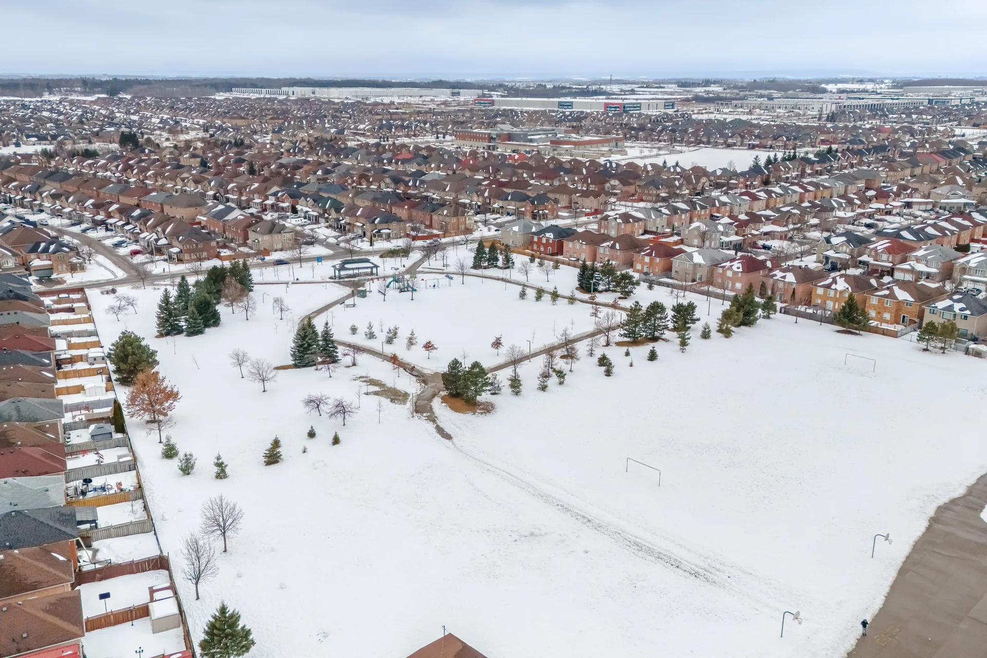 150 Fairwood Circle, Brampton - photo 76