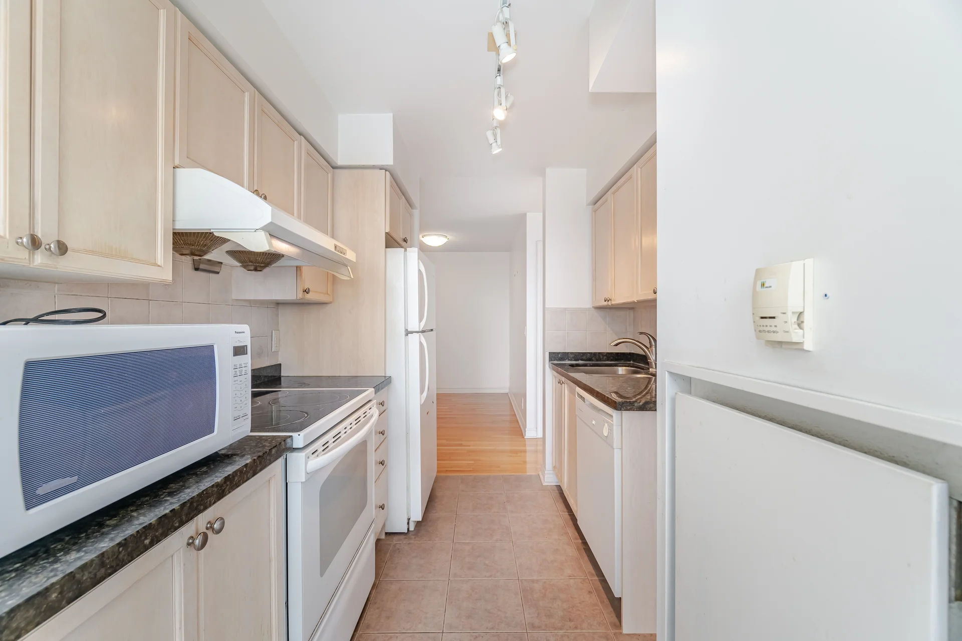 #1212-33 Elm Drive, Mississauga - photo 9