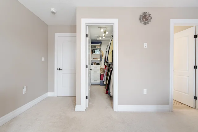 18 Daw Avenue, Hamilton - photo 49