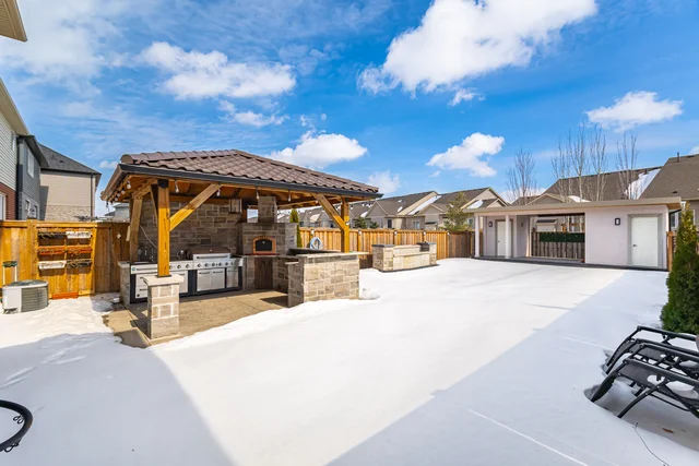 18 Daw Avenue, Hamilton - photo 72