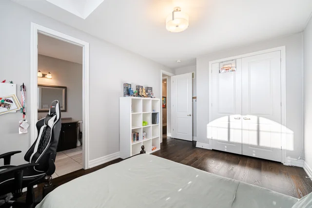 3318 Charles Biggar Drive, Oakville - photo 41