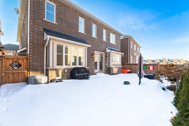 3318 Charles Biggar Drive, Oakville - photo 46