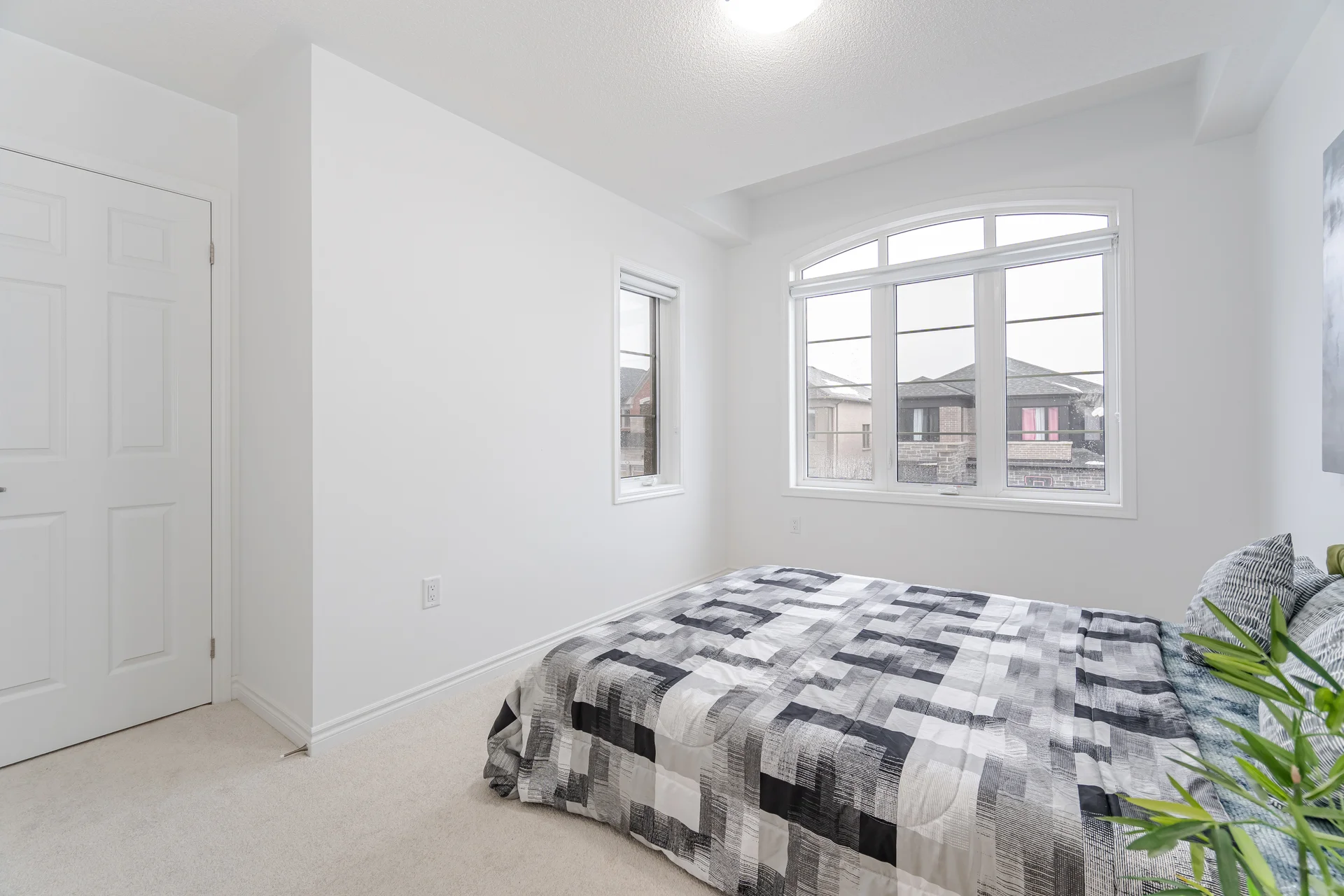 1420 Swallowtail Lane, Pickering - photo 45