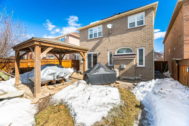 38 Wilcox Road, Maple - photo 40