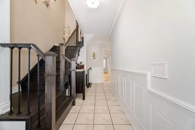 38 Wilcox Road, Maple - photo 7