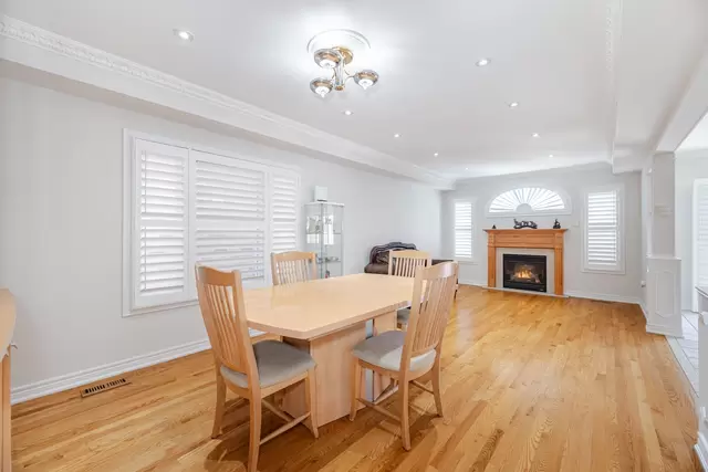 38 Wilcox Road, Maple - photo 10