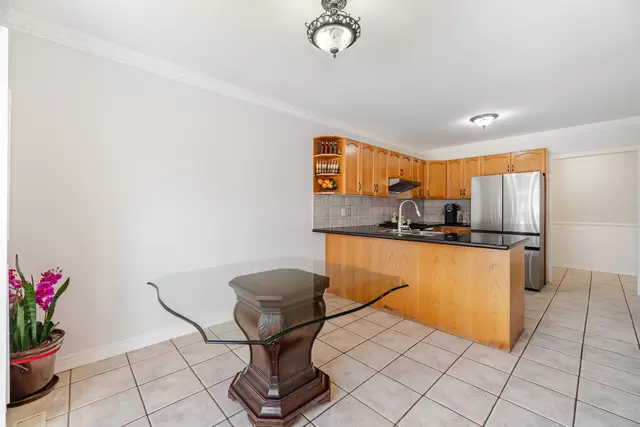38 Wilcox Road, Maple - photo 19