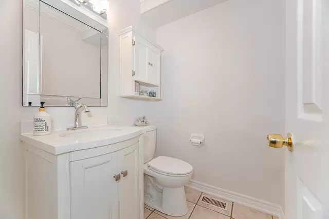 38 Wilcox Road, Maple - photo 21