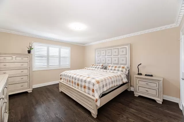 38 Wilcox Road, Maple - photo 25