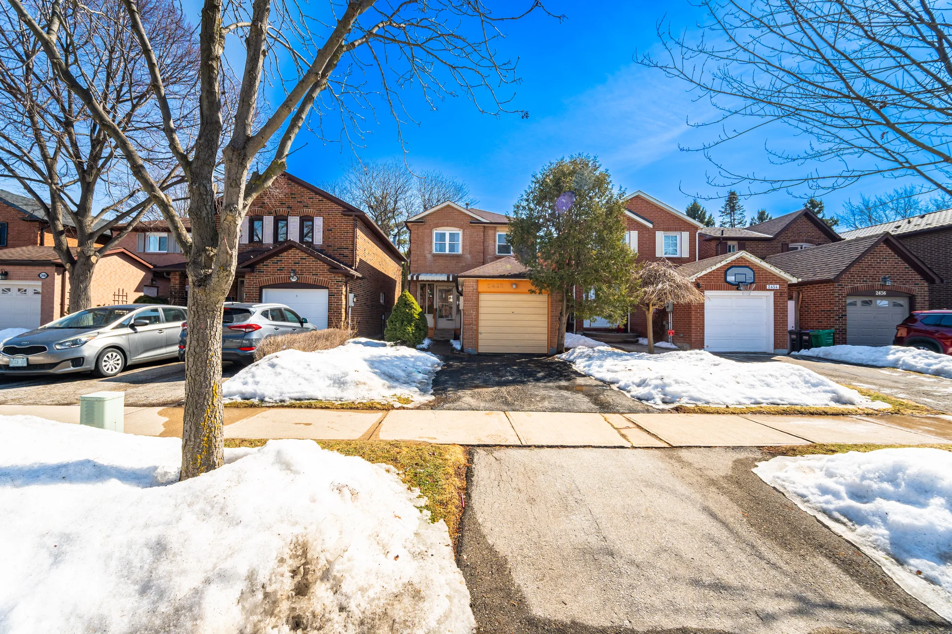 2452 Ploughshare Court, Mississauga - photo 2
