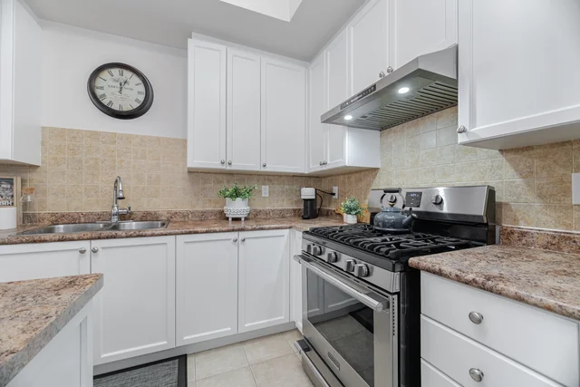 5539 Waterwind Crescent, Mississauga - photo 17