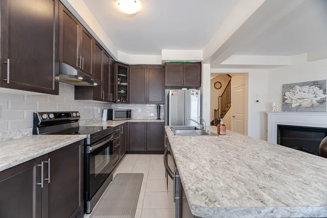 1247 Rexton Drive, Oshawa - photo 9