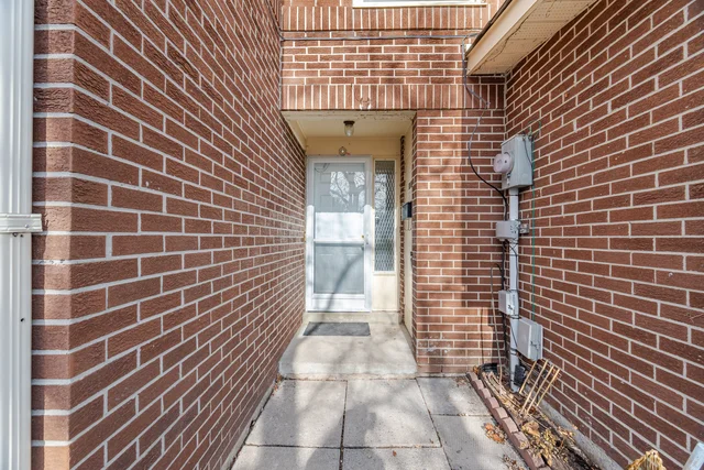 38 Eden Park Drive, Brampton - photo 3
