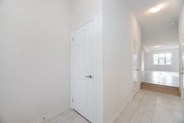 300 Okanagan Path, Oshawa - photo 5