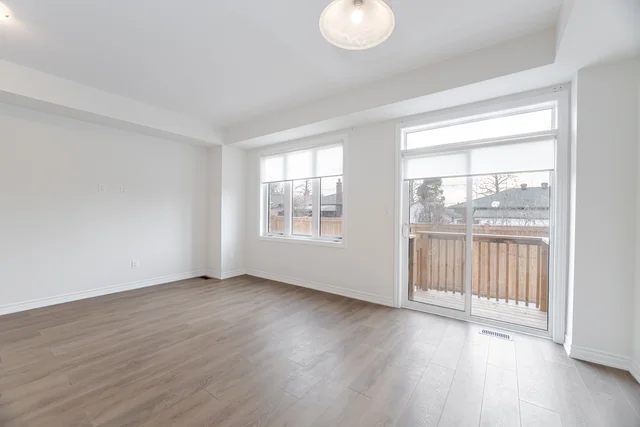 300 Okanagan Path, Oshawa - photo 17