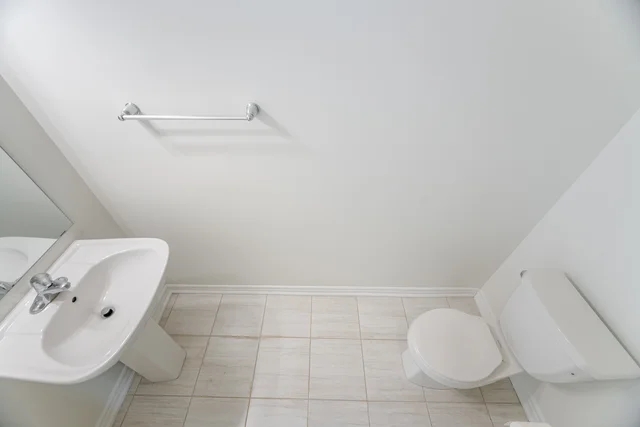 300 Okanagan Path, Oshawa - photo 21