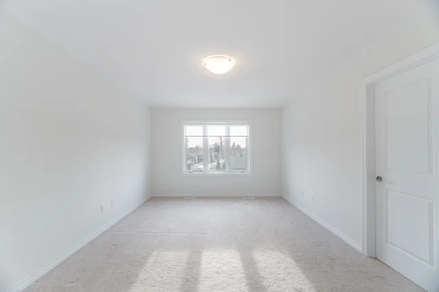 300 Okanagan Path, Oshawa - photo 25