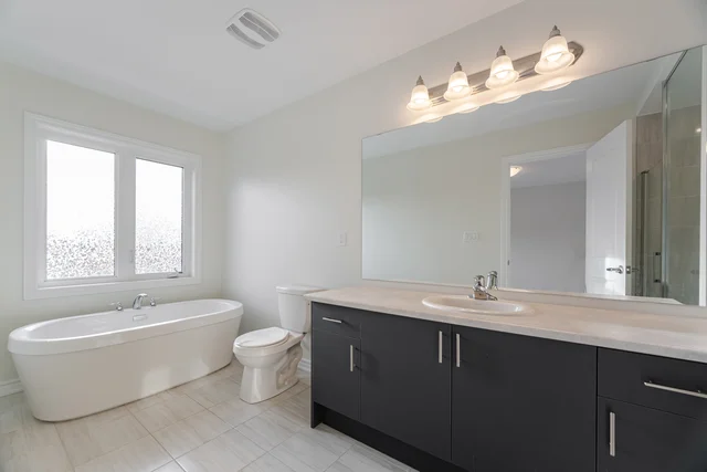 300 Okanagan Path, Oshawa - photo 28