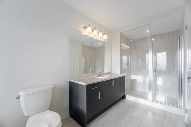 300 Okanagan Path, Oshawa - photo 30