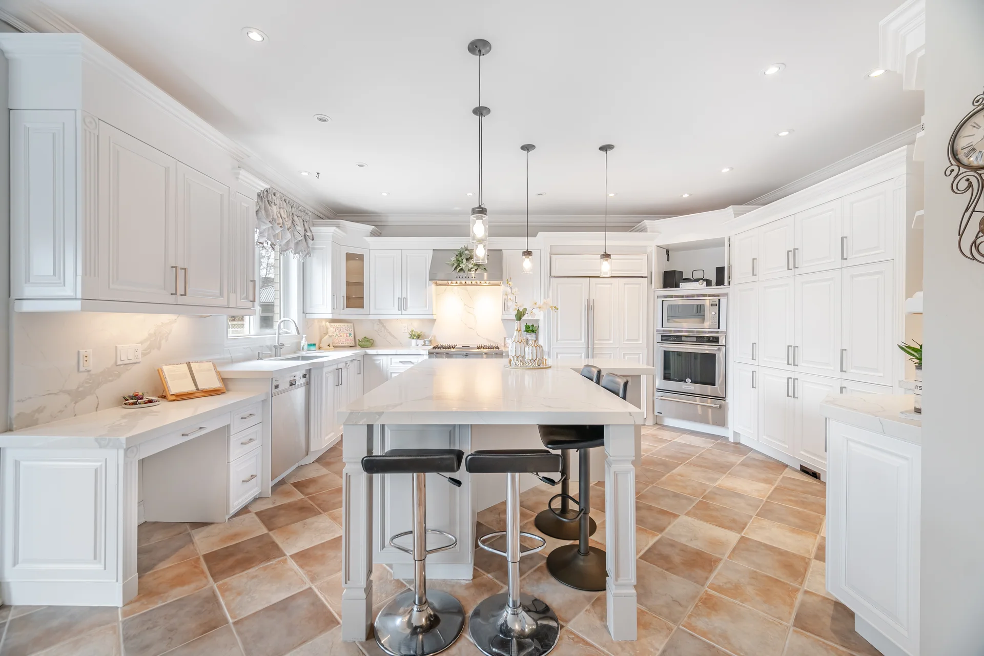 2518 Hemmford Drive, Oakville - photo 9