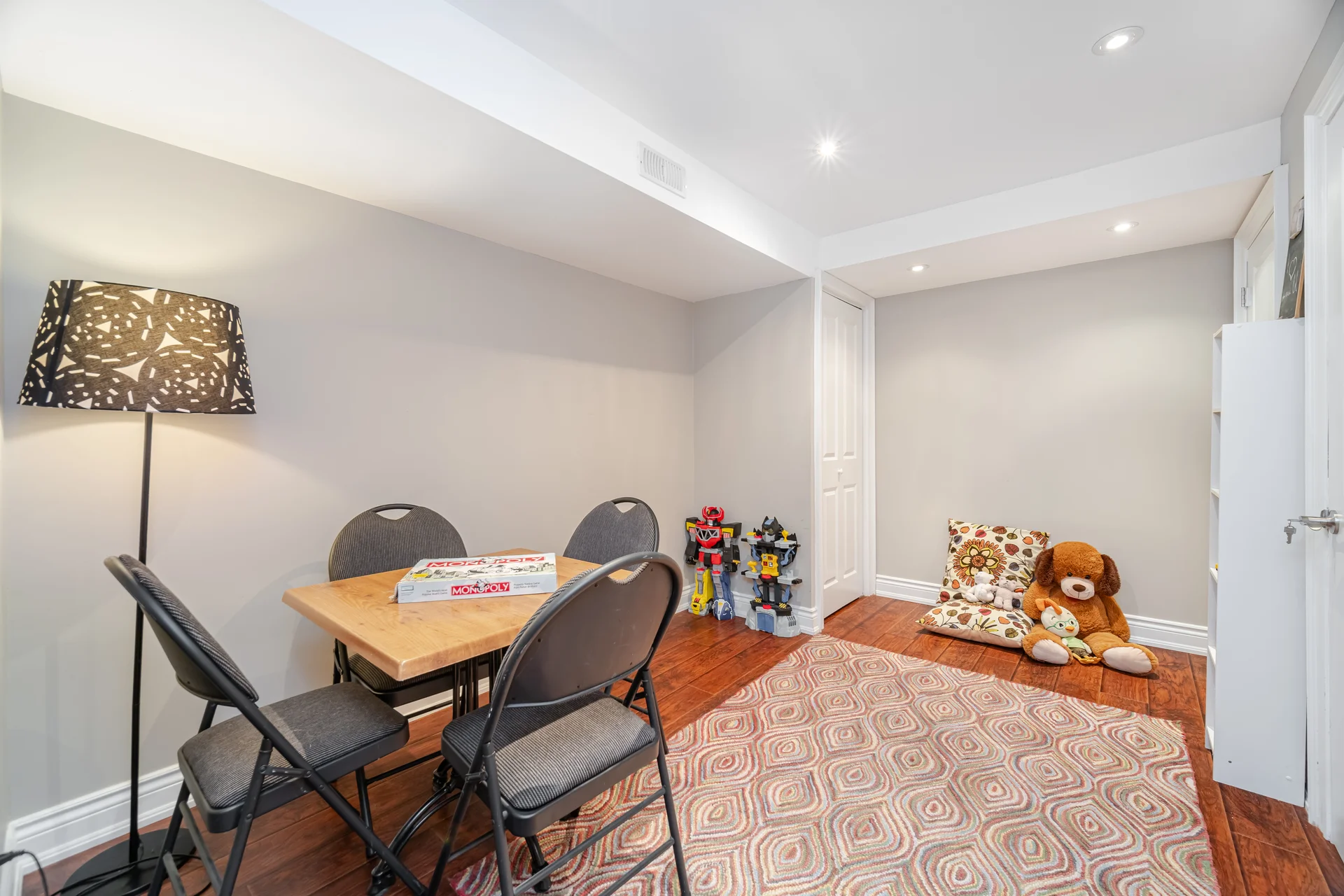 2518 Hemmford Drive, Oakville - photo 35